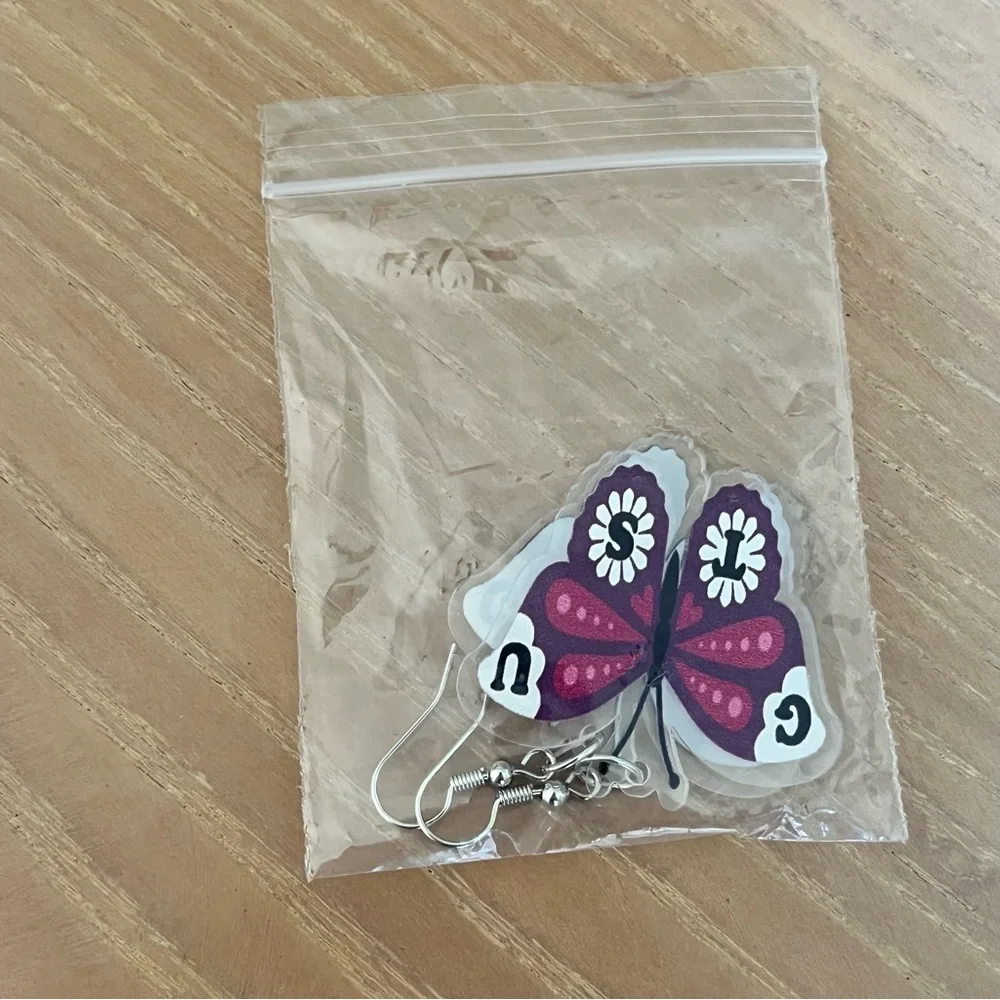 *NEW* OLIVIA RODRIGO Themed GUTS Floral Butterfly Earrings